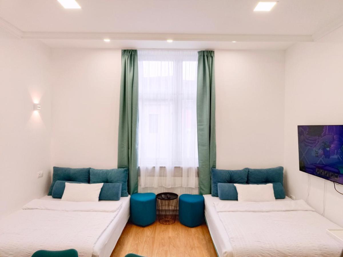 Ruyi Holiday Шопрон Екстериор снимка