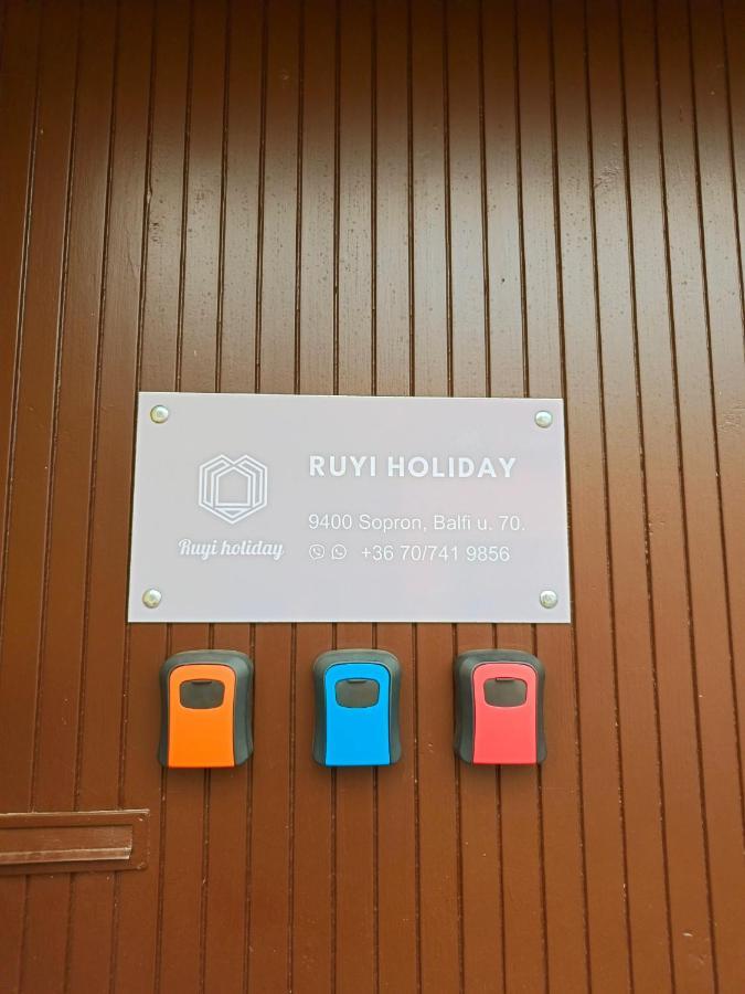 Ruyi Holiday Шопрон Екстериор снимка